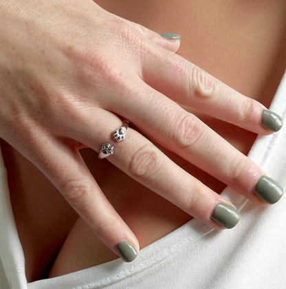 Paw Hug Ring